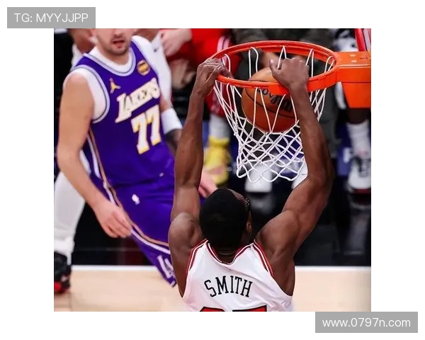 41岁詹皇再创历史 16+8+5拼至受伤